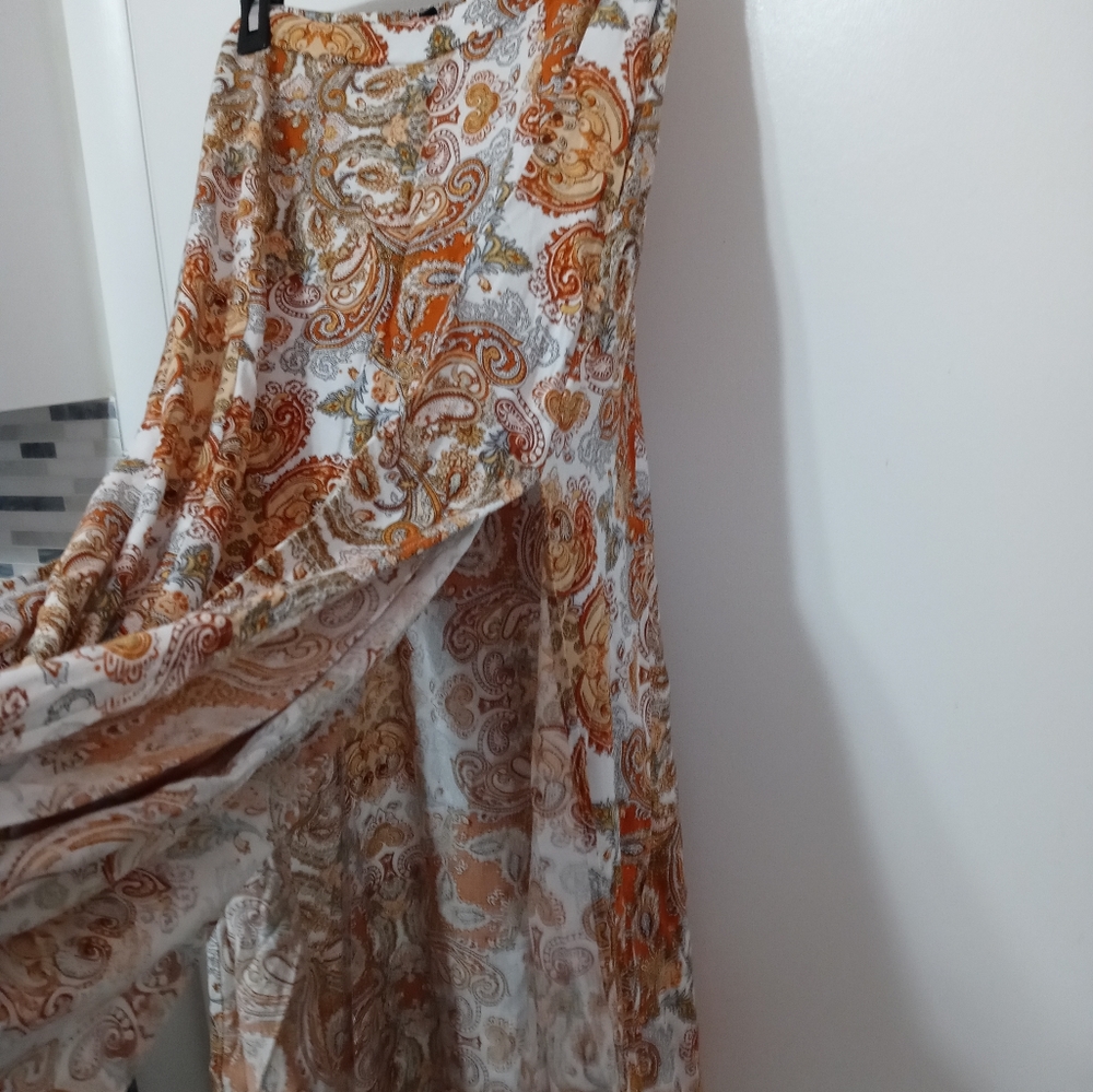 Aakaa Orange and Cream Paisley Maxi Skirt - Picture 5 of 6